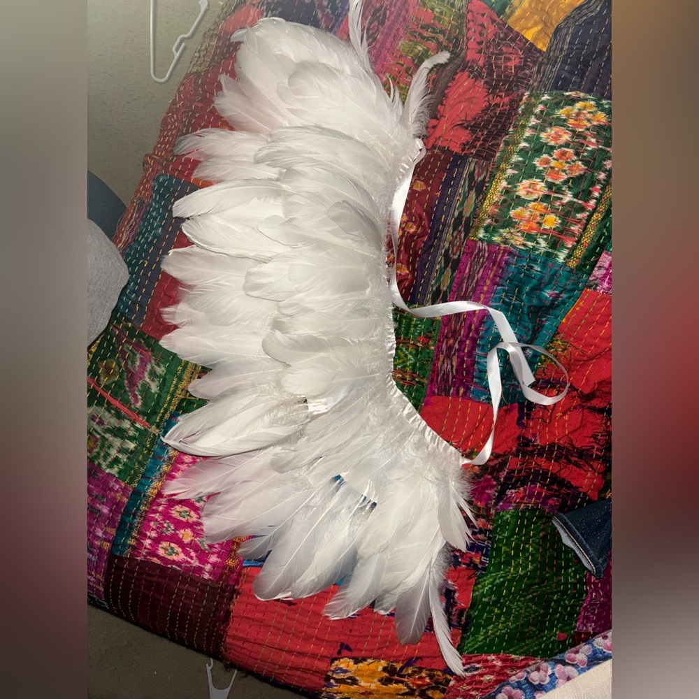 Feather shoulder cape